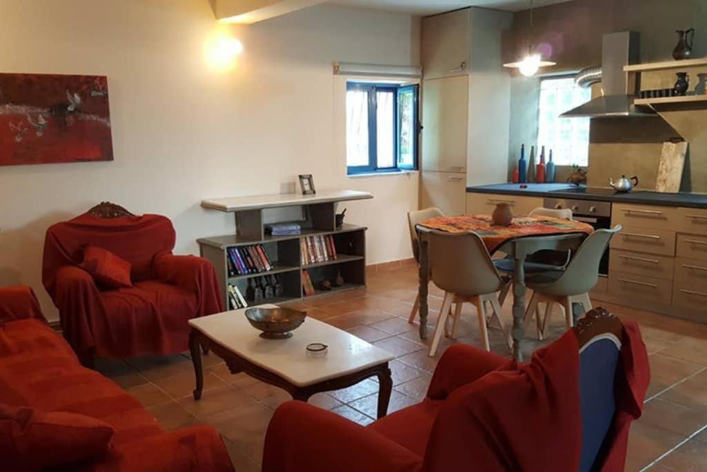 Ατθισ Cozy Cottage Argyra Eksteriør bilde